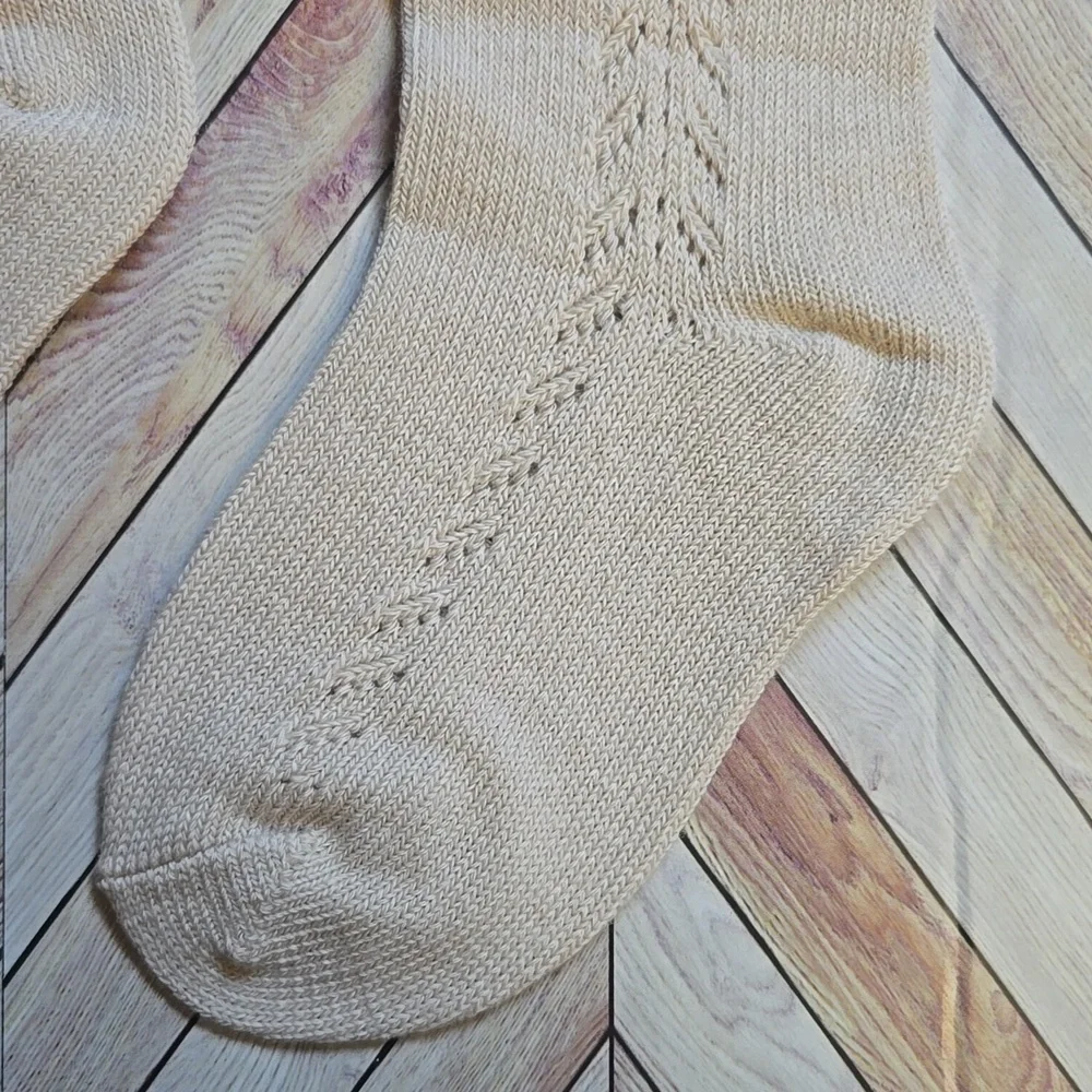 Toddler Girl Beige Knit Knee High Socks Vintage Style Holiday Neutral Accessory
